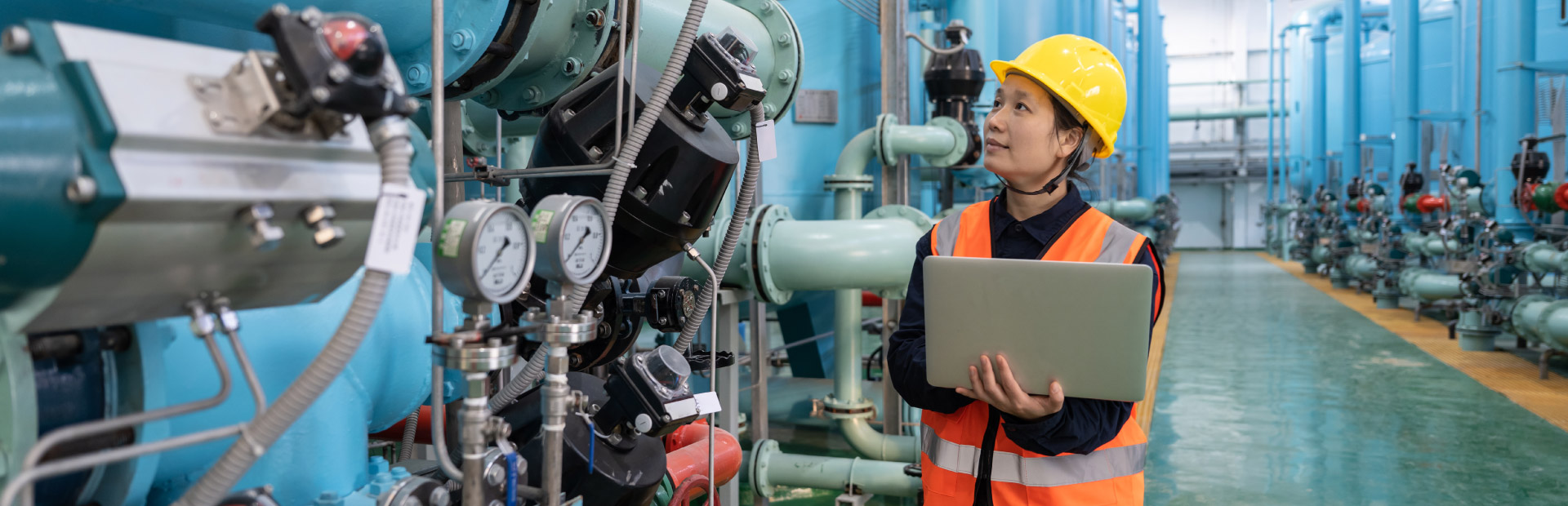 PLC SCADA in operation on a manufacturing plant floor